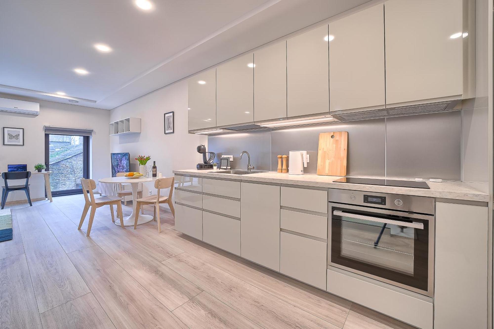 וילנה Business-Class Apartments 2 X Free Parking X Self Check In 24X7 מראה חיצוני תמונה