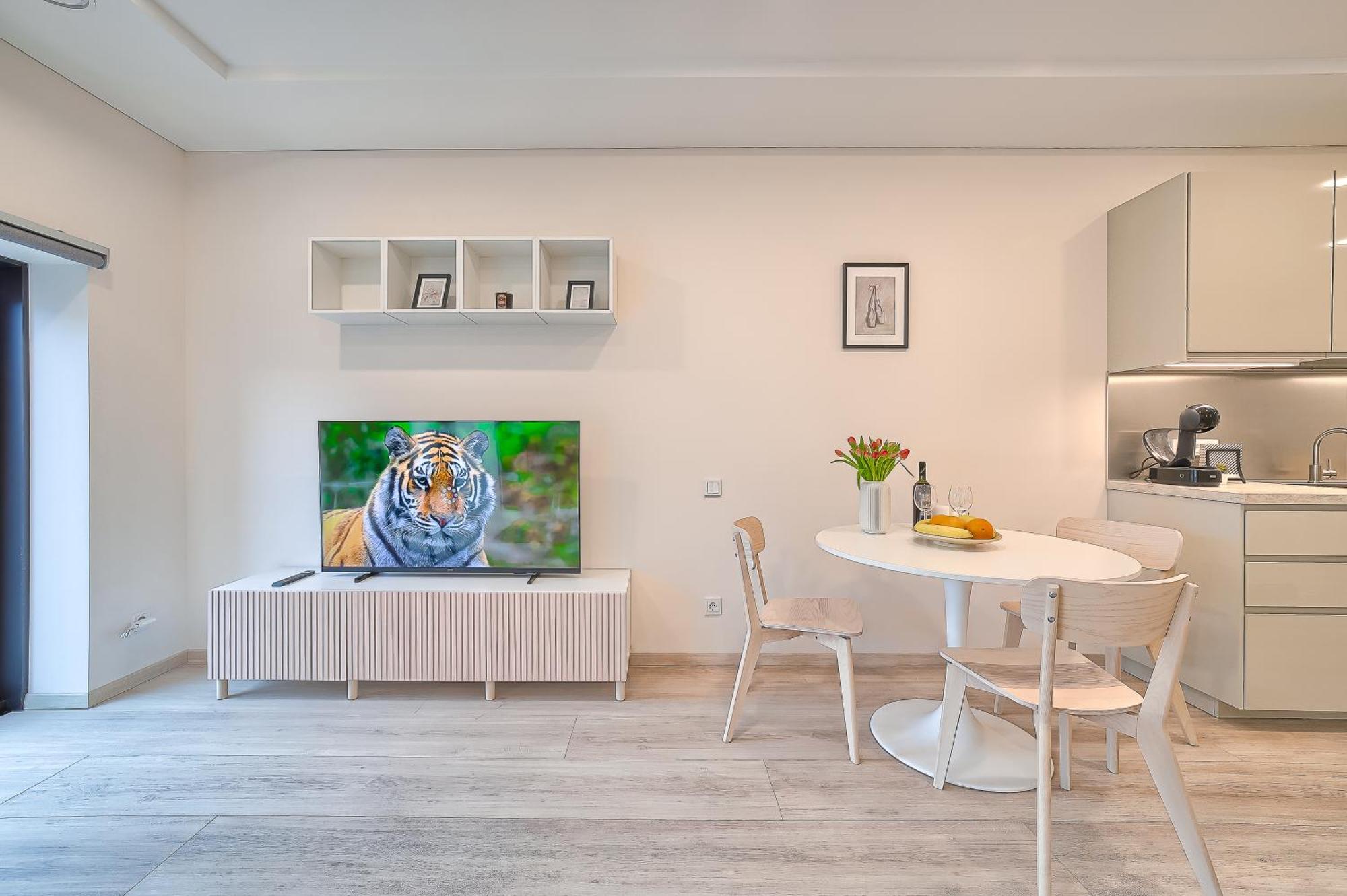 וילנה Business-Class Apartments 2 X Free Parking X Self Check In 24X7 מראה חיצוני תמונה